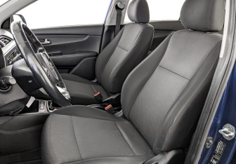 Подержанный автомобиль Kia Rio Hatchback 2021 года (19 фото)