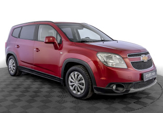 Подержанный автомобиль Chevrolet Orlando 2011 года (3 фото)