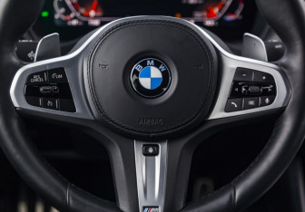 Подержанный автомобиль BMW X4 2020 года (16 фото)