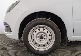 Подержанный автомобиль LADA (ВАЗ) Granta Sedan 2025 года (12 фото)