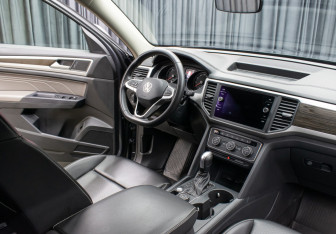 Подержанный автомобиль Volkswagen Teramont 2021 года (11 фото)