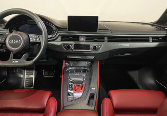 Подержанный автомобиль Audi A5 Coupe 2019 года (10 фото)
