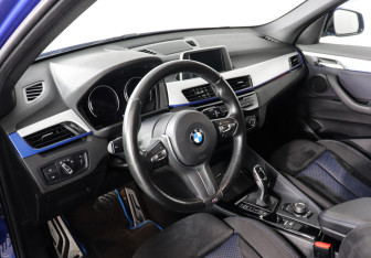 Подержанный автомобиль BMW X1 2019 года (12 фото)