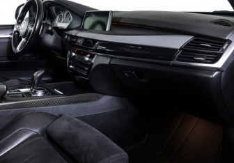 Подержанный автомобиль BMW X5 2014 года (11 фото)