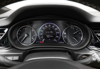Подержанный автомобиль Opel Insignia Wagon 2020 года (13 фото)