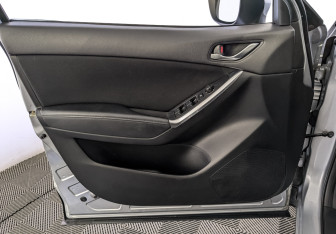 Подержанный автомобиль Mazda CX-5 2016 года (19 фото)