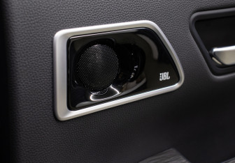 Подержанный автомобиль Toyota Land Cruiser Suv 2023 года (27 фото)