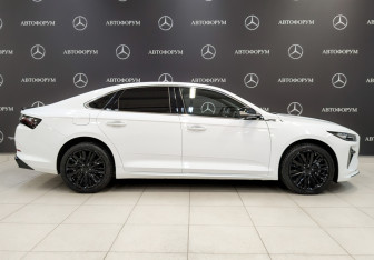 Подержанный автомобиль Geely Preface 2024 года (4 фото)