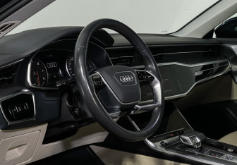 Подержанный автомобиль Audi A6 Sedan 2020 года (13 фото)