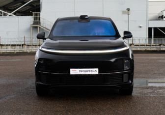Подержанный автомобиль LiXiang L7 2023 года (2 фото)