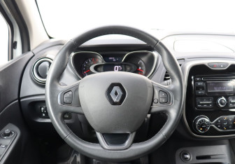Подержанный автомобиль Renault Kaptur 2017 года (14 фото)