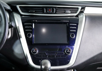 Подержанный автомобиль Nissan Murano Suv 2021 года (11 фото)