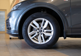 Подержанный автомобиль Audi Q5 2020 года (35 фото)