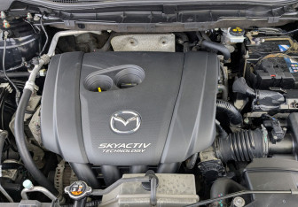 Подержанный автомобиль Mazda CX-5 2014 года (9 фото)