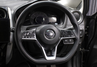 Подержанный автомобиль Nissan Note 2019 года (17 фото)