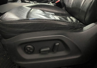 Подержанный автомобиль Audi Q5 2010 года (15 фото)