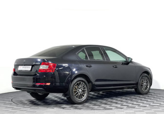 Подержанный автомобиль Skoda Octavia Liftback 2013 года (5 фото)