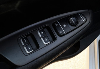 Подержанный автомобиль Kia Optima Sedan 2018 года (17 фото)