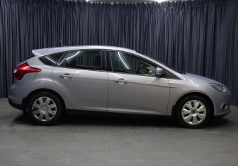 Подержанный автомобиль Ford Focus Hatchback 2012 года (4 фото)