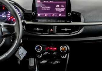 Подержанный автомобиль Kia Picanto 2022 года (15 фото)