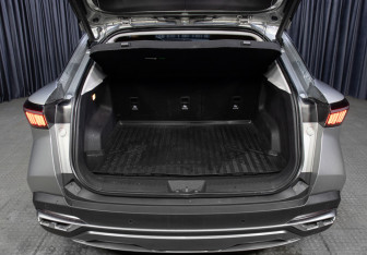 Подержанный автомобиль Omoda C5 2022 года (10 фото)