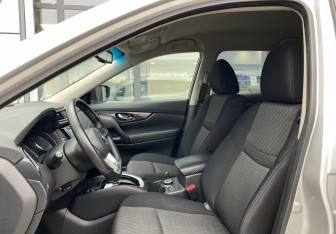 Подержанный автомобиль Nissan X-Trail 2019 года (23 фото)