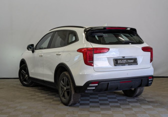 Подержанный автомобиль Haval Jolion 2024 года (7 фото)