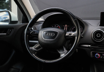 Подержанный автомобиль Audi A3 Sedan 2013 года (11 фото)