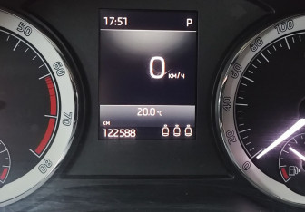 Подержанный автомобиль Skoda Karoq 2020 года (16 фото)