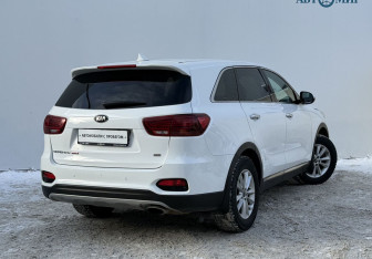 Подержанный автомобиль Kia Sorento 2019 года (5 фото)