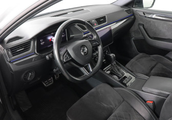 Подержанный автомобиль Skoda Superb Liftback 2019 года (9 фото)