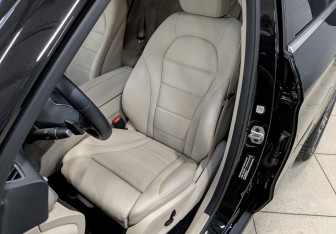 Подержанный автомобиль Mercedes-Benz GLC Coupe 2022 года (20 фото)