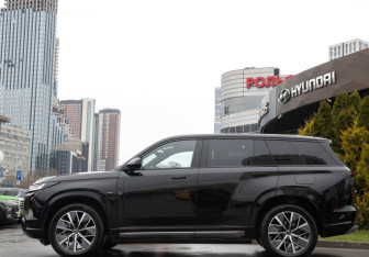 Подержанный автомобиль GAC M8 2026 года (6 фото)