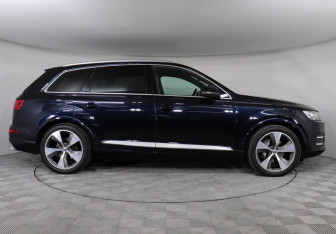 Подержанный автомобиль Audi Q7 2017 года (4 фото)