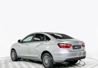 Подержанный автомобиль LADA (ВАЗ) Vesta Sedan 2016 года (7 фото)