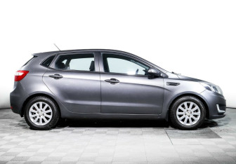 Подержанный автомобиль Kia Rio Hatchback 2012 года (4 фото)
