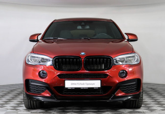 Подержанный автомобиль BMW X6 2016 года (3 фото)