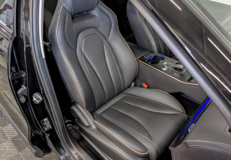 Подержанный автомобиль Omoda C5 2023 года (23 фото)