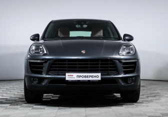 Подержанный автомобиль Porsche Macan 2018 года (2 фото)