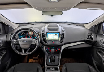 Подержанный автомобиль Ford Kuga 2018 года (14 фото)