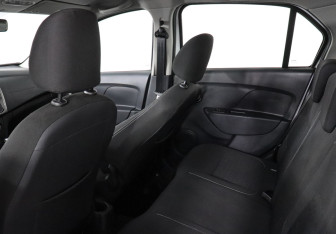 Подержанный автомобиль Renault Logan Sedan 2019 года (12 фото)
