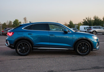 Подержанный автомобиль Audi Q3 Sportback 2020 года (4 фото)