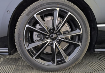 Новый Voyah Passion 2025 (7 фото)