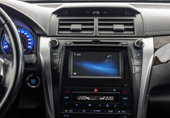 Подержанный автомобиль Toyota Camry Sedan 2017 года (17 фото)