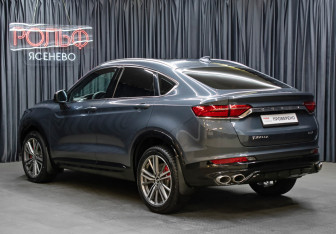 Подержанный автомобиль Geely Tugella 2023 года (7 фото)