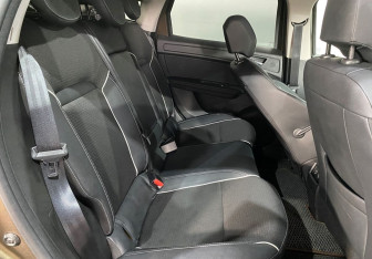 Подержанный автомобиль Renault Arkana 2019 года (10 фото)