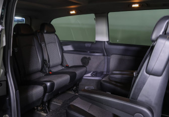Подержанный автомобиль Mercedes-Benz Viano 2013 года (12 фото)
