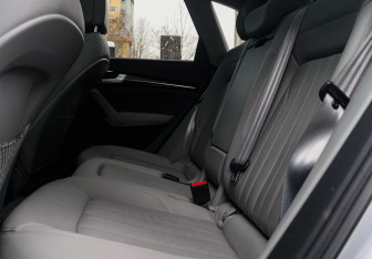 Подержанный автомобиль Audi Q5 2018 года (10 фото)