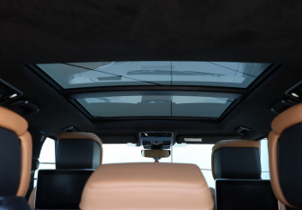 Подержанный автомобиль Land Rover Range Rover 2019 года (17 фото)