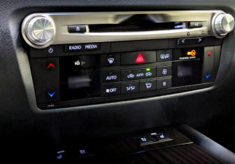 Подержанный автомобиль Lexus GS 2018 года (27 фото)